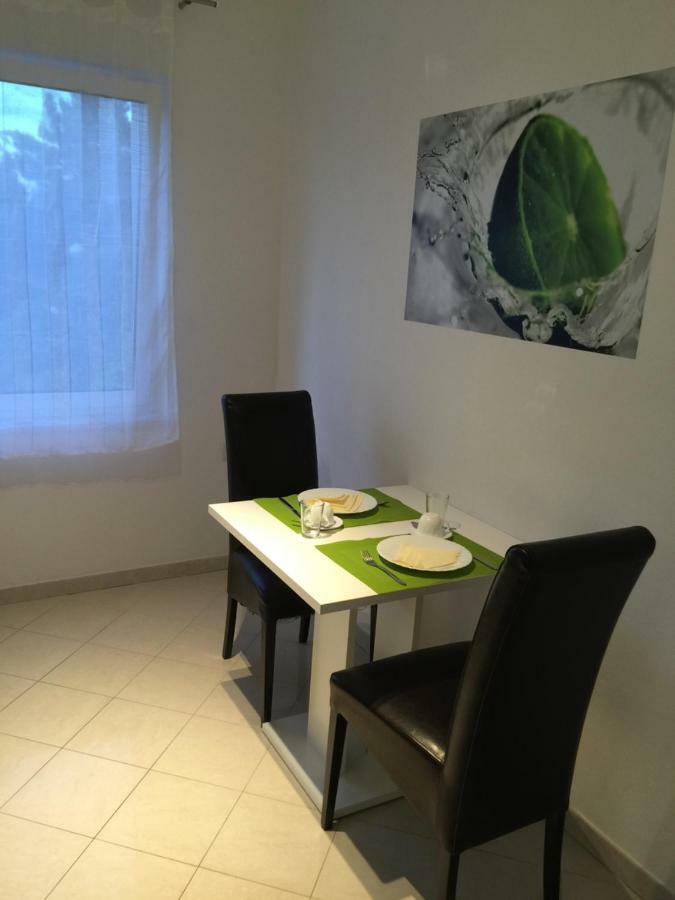 Apartmani Irena Jezevac Krk Island Exterior photo